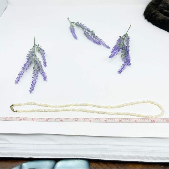 Vintage Carved Genuine Shell Tulip Beaded Necklace - Picture 6 of 6